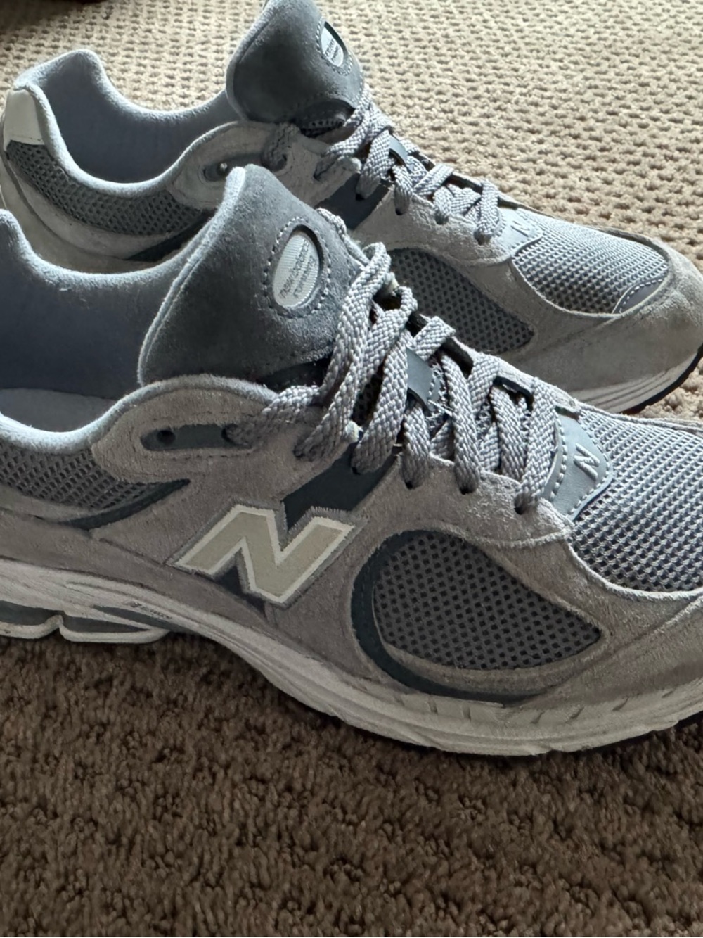 New Balance 2002r Men's Size 9
